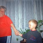 Amela H. (2000)  - Meine Mutter und mein jüngerer Sohn. Sie sind alles für mich - Kraft und Unterstützung im Leben, meine größte Freude...