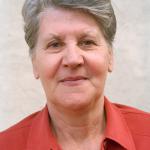 Nadžija H. (2000)  - Nadžija H. geboren am 28.11.1942 bei Srebrenica. Ihr Mann gilt seit dem Fall Srebrenicas als vermisst. Sie ist Mutter von zwei Töchtern und lebt seit Juli ‘95 in Tuzla.
