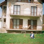 Vojka J.  (2005)  - Mein Haus, das genauso aussieht, wie vor fünf Jahren.